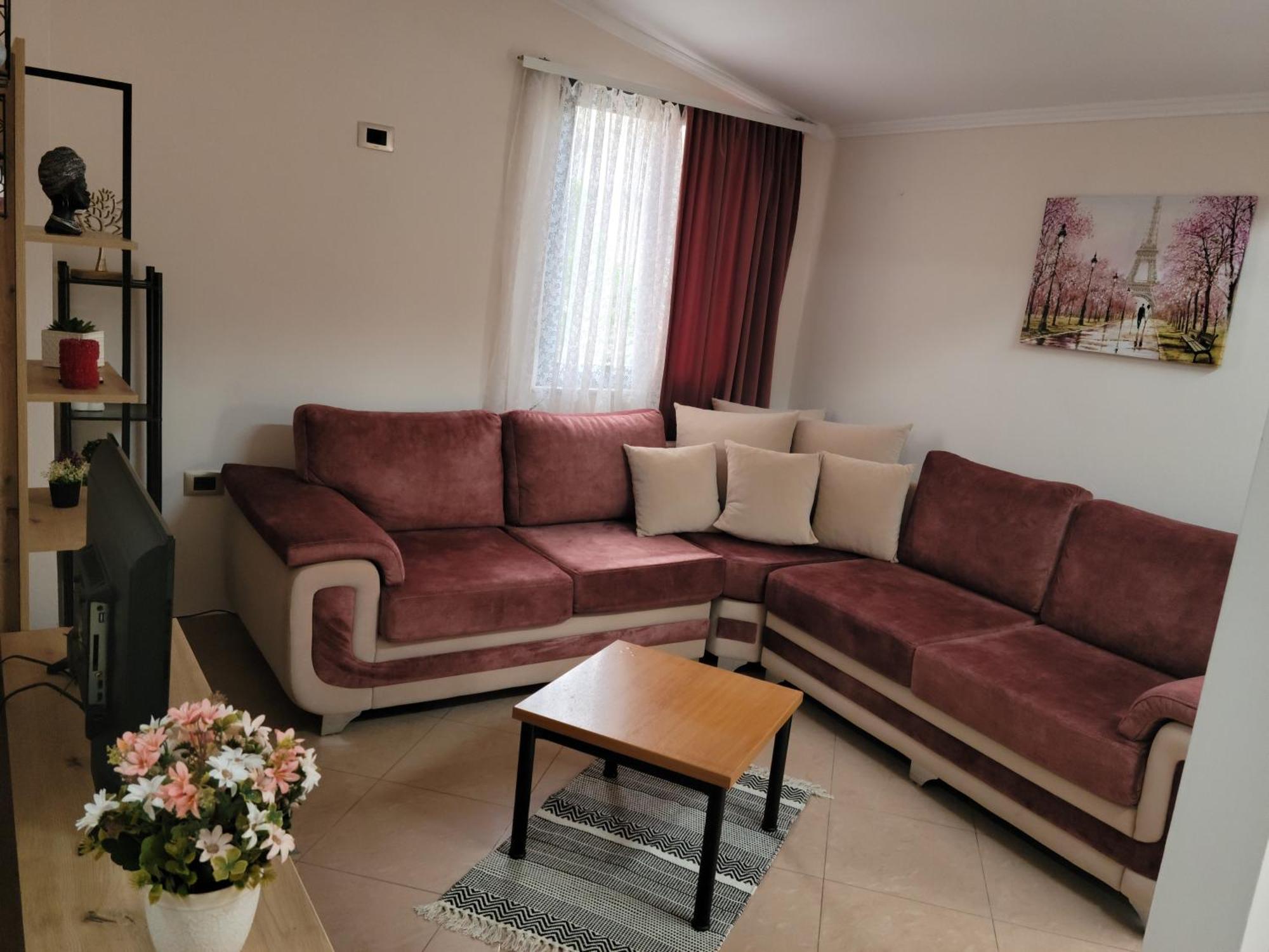 Gledis Appartment Tirana Esterno foto